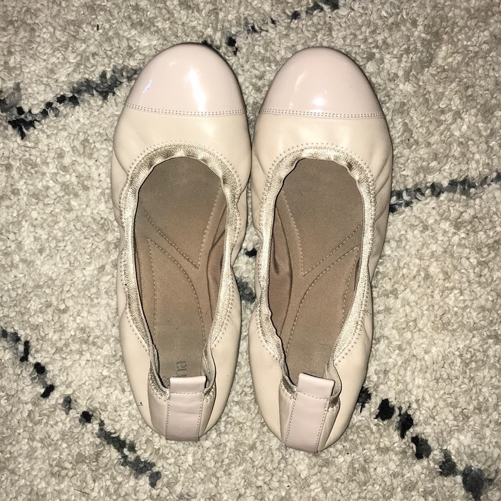 Nude Ballet Flats